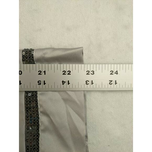 Womens Victorias Secret Sleep Shirt Silky Button Gray Bling Size M - Picture 8 of 8